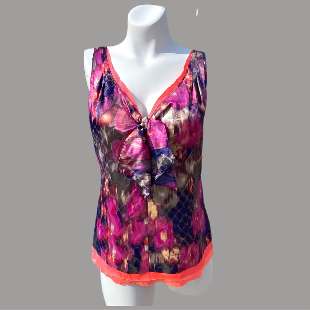T Tahari Sleeveless Blouse Silky Floral Pink Top